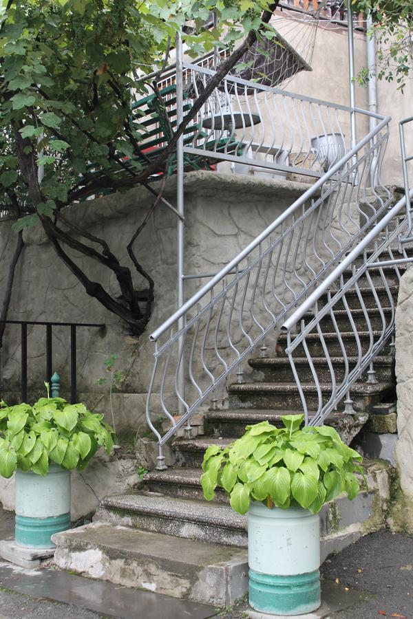 Mariko Hotel Borjomi ภายนอก รูปภาพ